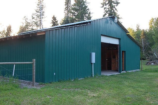 Barn