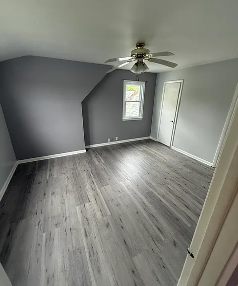 1706 W 9th St — Photo 13