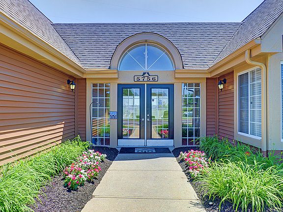 2nd image of 5756 Cross Creek Dr #07f