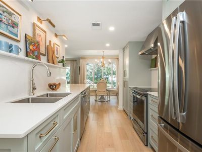 39 Ivy Gates NE, Atlanta, GA, 30342