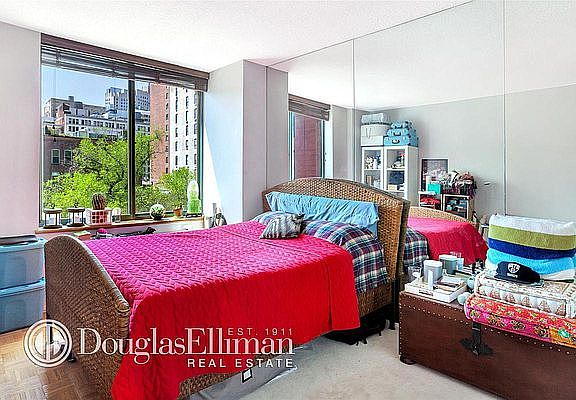4th image of 127 E 30th St APT 7C