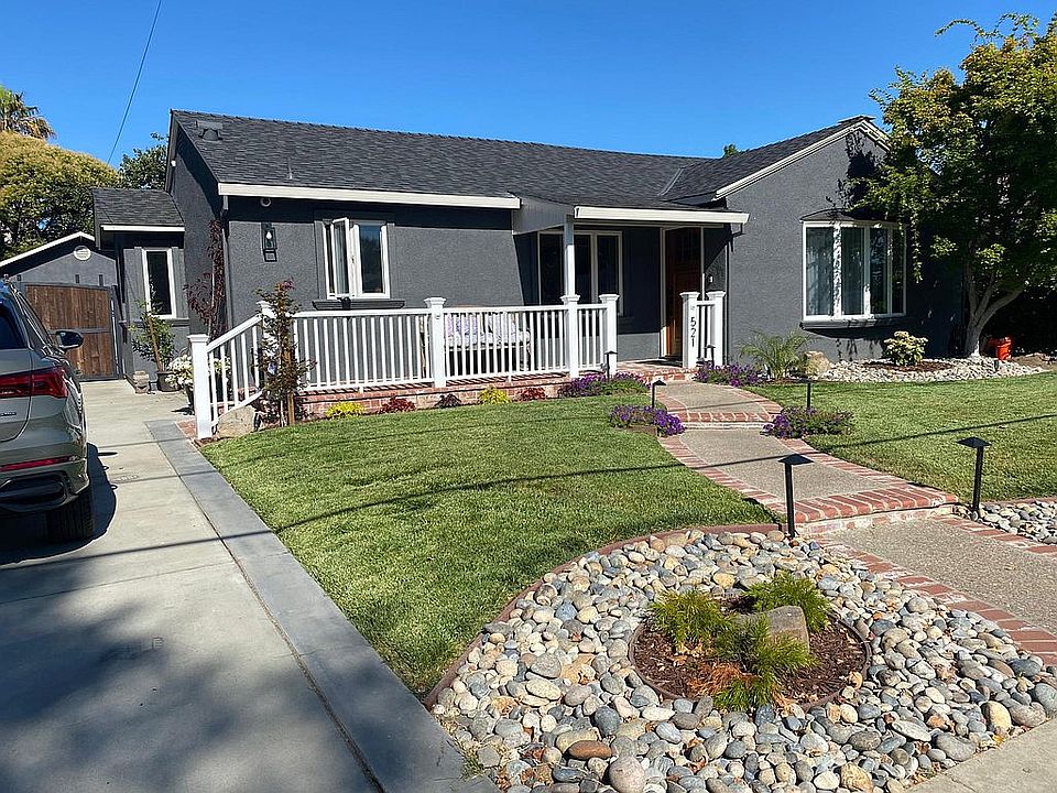2nd image of 521 Bradley Ave