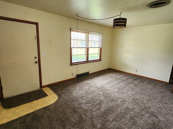 5th image of 731 S 2nd St