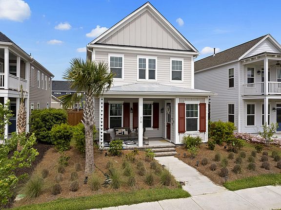 3rd image of 310 Eclipse St
