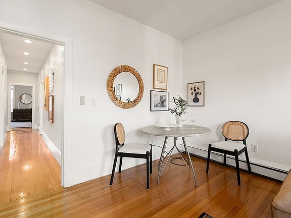 4th image of 102 Charles St #3C