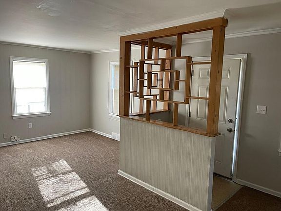 5th image of 5154 Hereford St