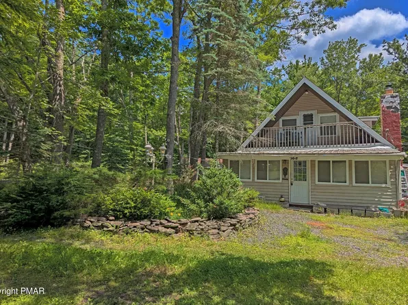 268 Berry Ln, Pocono Lake, PA 18347