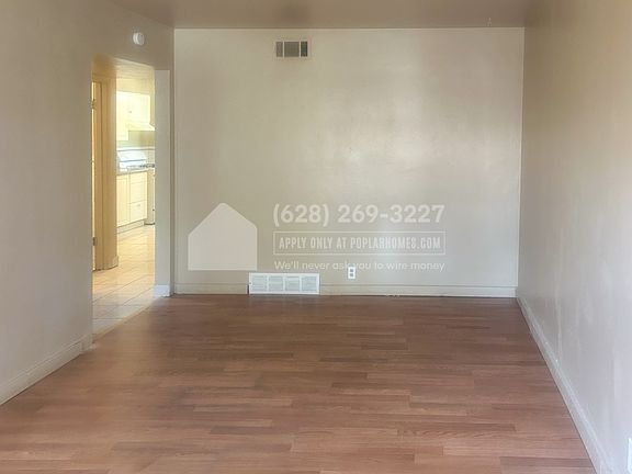 4th image of 9412 Tennyson Ave #E