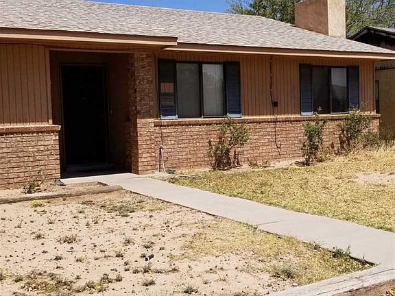 2nd image of 1025 Ivy Dr