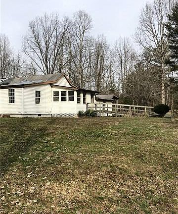 3rd image of 4616 Victor Roberts Ln