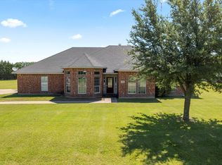 208 Burtonwood Cir, Ovilla, TX 75154