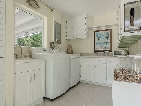 5th image of 1101 SW 3rd Terrace