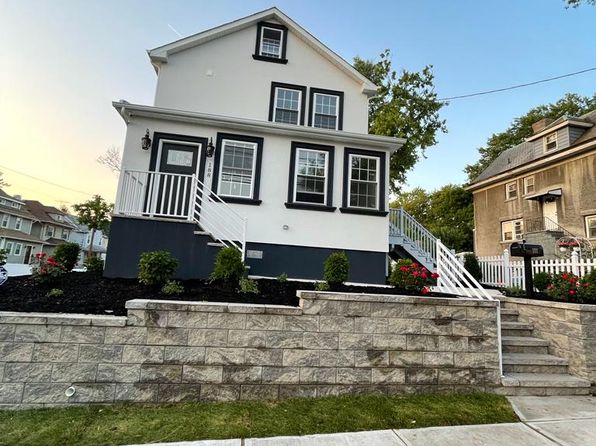 188 Greylock Pkwy