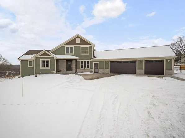 4495 Ridge ROAD, Kewaskum, WI 53040