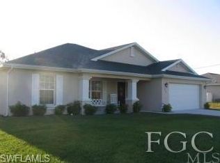 824 Agnes Ave, Lehigh Acres, FL 33971