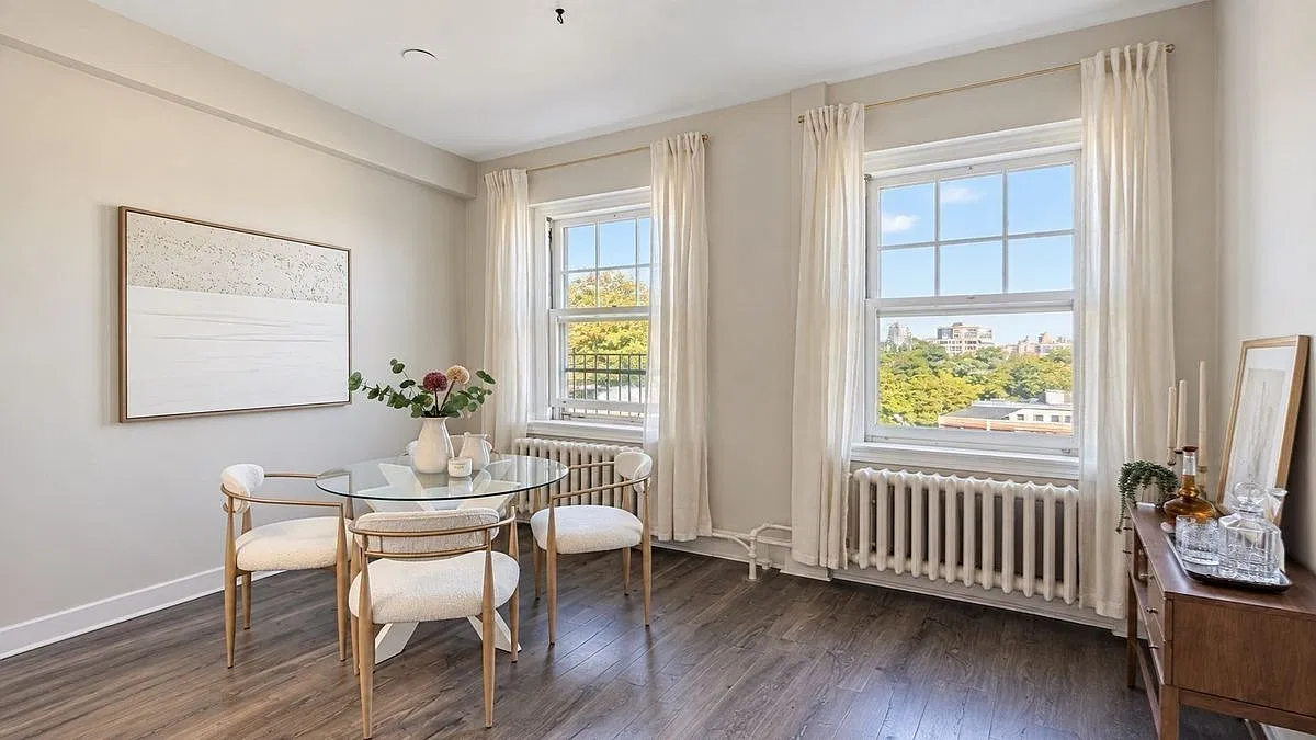 1 bed, 1.0 bath, 720 sqft, $2,200 — Photo 3