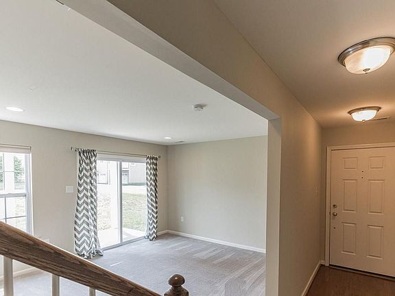 4th image of 436 Williamson Ct