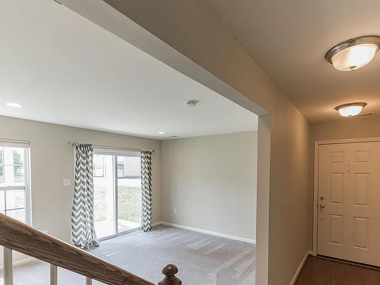 436 Williamson Ct — Photo 4