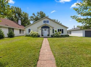 W1335 N Blue Spring Lake Dr, Palmyra, WI 53156