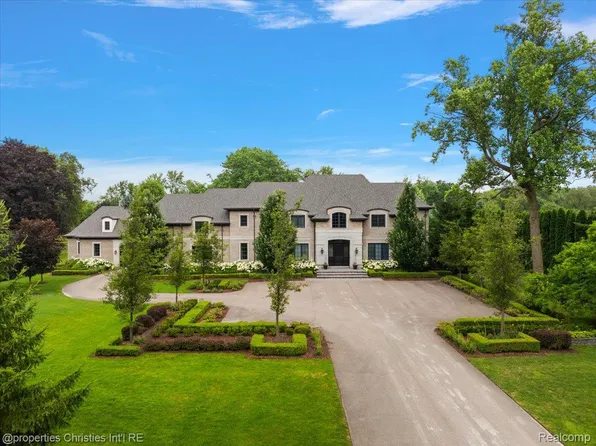 5385 Longmeadow Rd, Bloomfield Hills, MI 48304