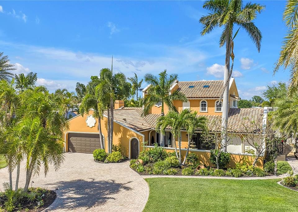 1st image of 3945 POINSETTIA DRIVE