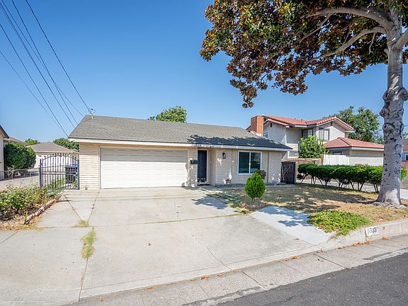 2nd image of 5533 N Charlotte Ave