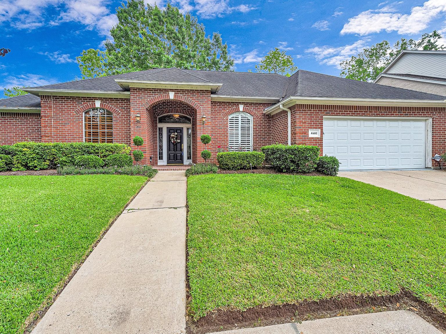 4602 Lake Village Dr, Weston Lakes, TX 77441 Zillow