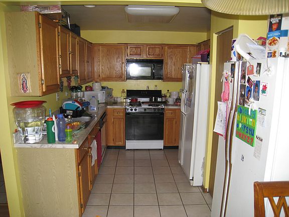 4th image of 952 Huntington Dr #1