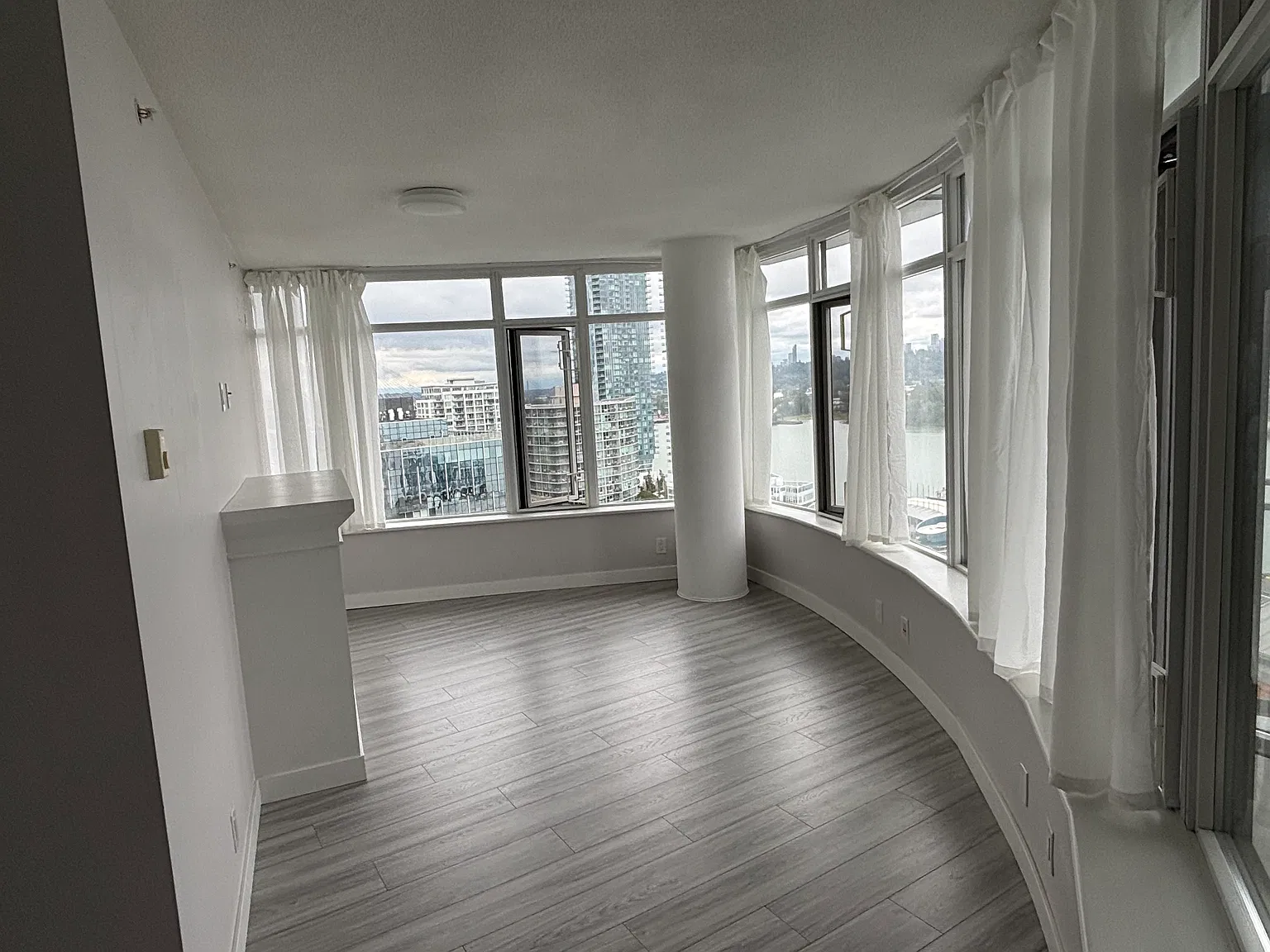 2 bed, 1150 sqft, $3,000 — Photo 2