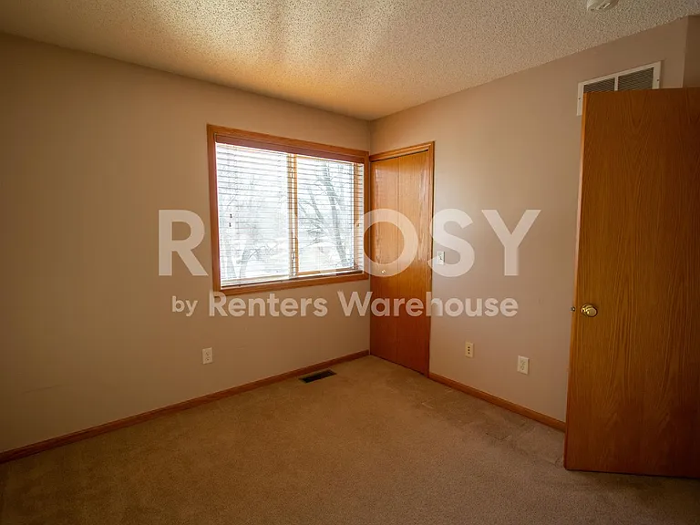 16477 Timber Crest Dr SE — Photo 18