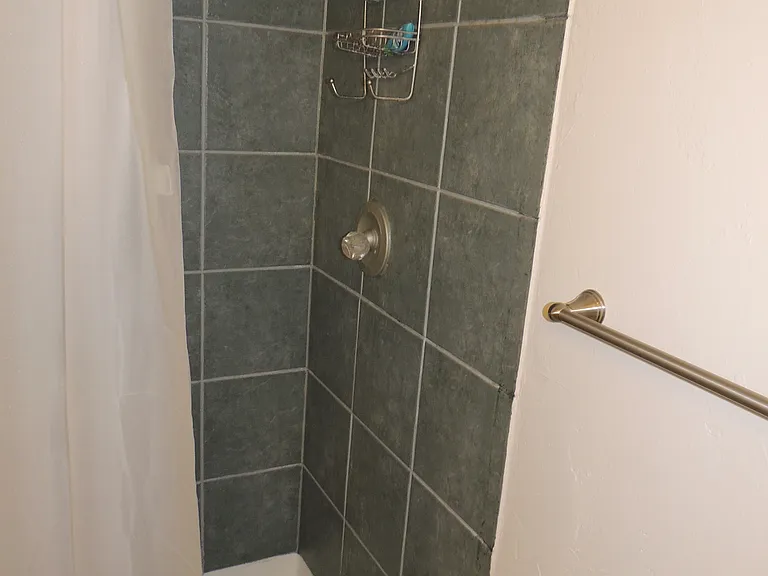 396 Cove Blvd #13 — Photo 8