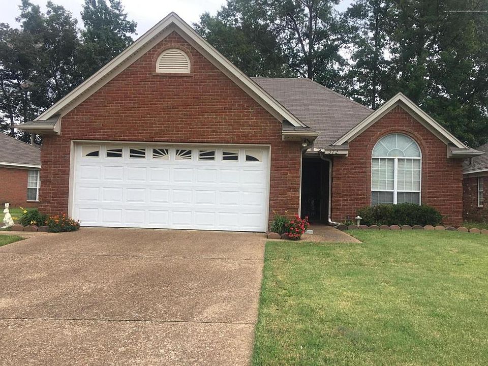 1st image of 372 Northwood Hills Dr