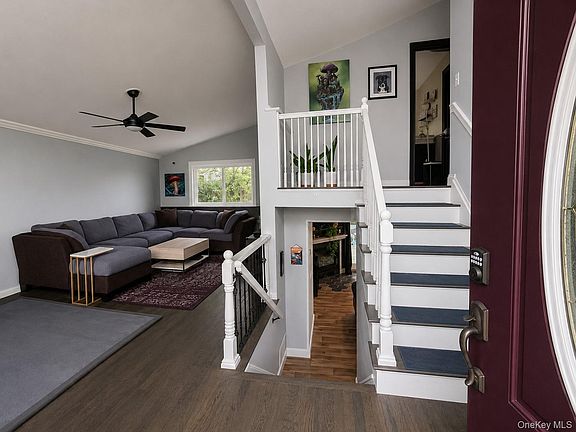 5th image of 11 Sandalwood Drive