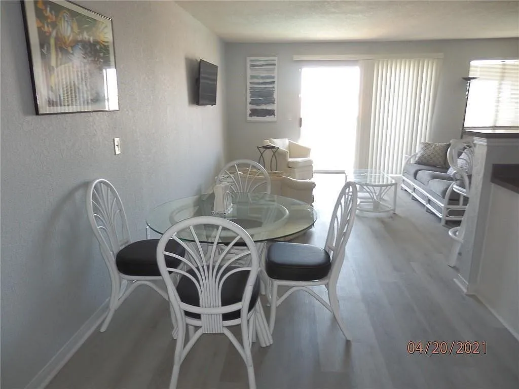 1 bed, 630 sqft, $1,050 — Photo 2