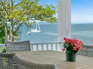 376 E Shore Rd, Jamestown, RI 02835