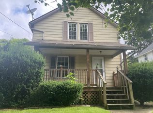 981 W Hopocan Ave, Barberton, OH 44203