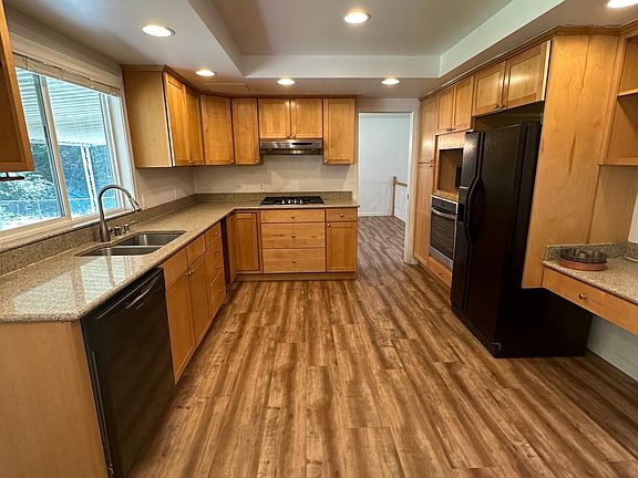 2nd image of 1518 143rd Pl SW