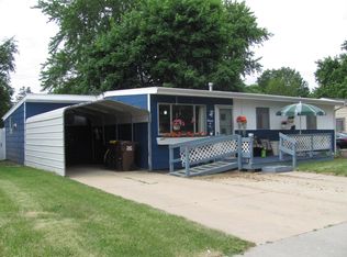 1305 Evans Ave, Machesney Park, IL 61115