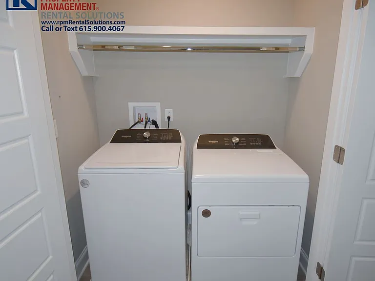 555 Gresham Ln #E4 — Photo 18