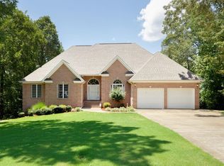 531 Plantation Dr, Killen, AL 35645