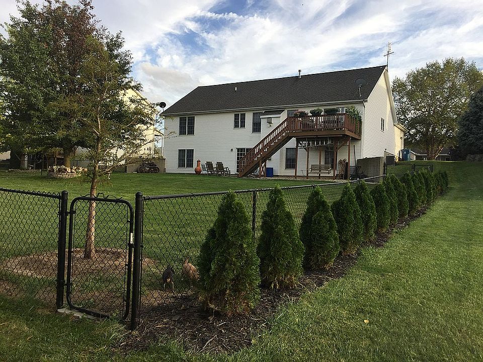 2nd image of 505 Cobble Creek Ln