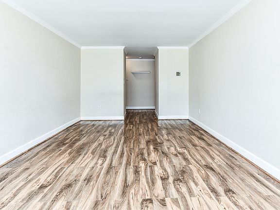 5th image of 9709 Kings Crown Ct Suite 1