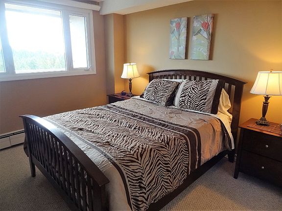 4th image of 4902 37th St #503