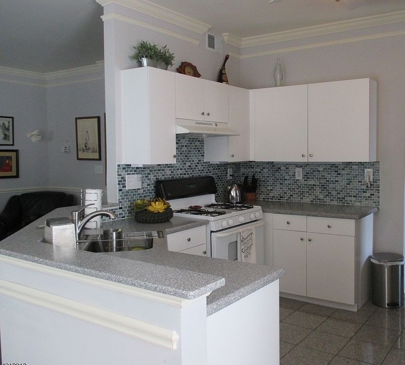 1st image of 4 BARRISTER ST