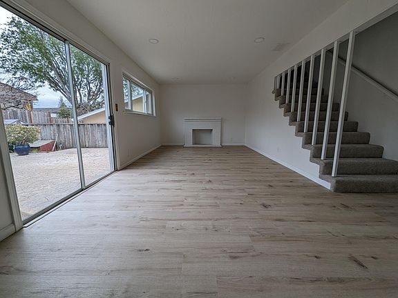 3rd image of 2268 Mesa Verde Dr