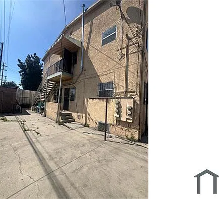 2 bed, 700 sqft, $2,100 — Photo 3