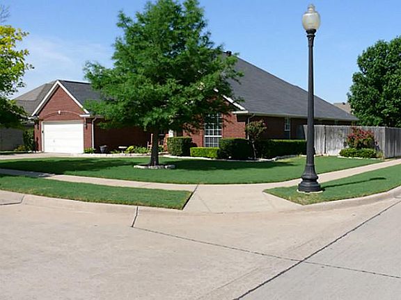 2nd image of 353 Marine Ln