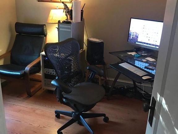 5th image of 4337 N Wolcott Ave #2