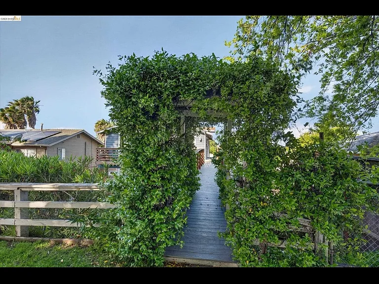 5014 Sandmound Blvd — Photo 27