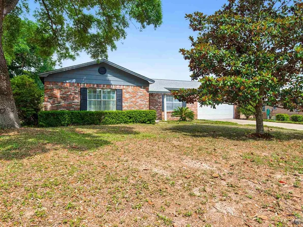 2932 Breckenridge Dr, Pensacola, FL 32526